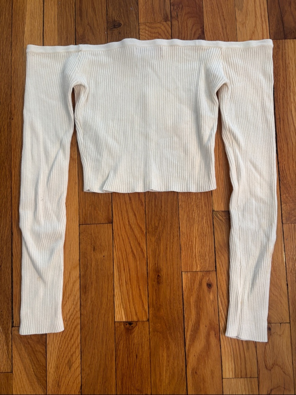 Guess Off-Shoulder Ribbed Crop Top in Cream - Picture 6 of 6
